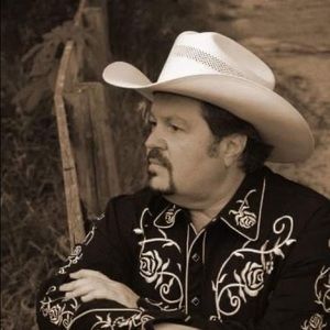 Meet your Posher, Archie